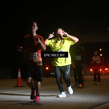 Runner Photo 8402719