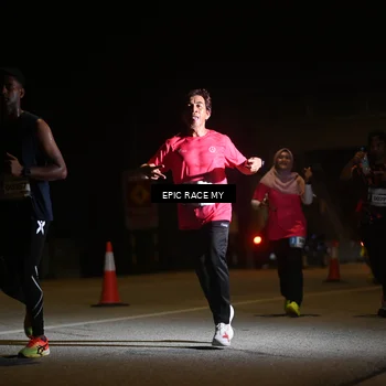 Runner Photo 8402731