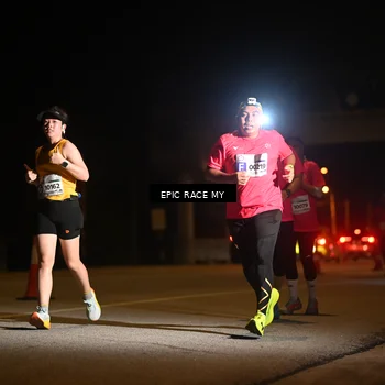 Runner Photo 8402751