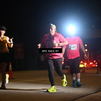 Runner Photo 8402753