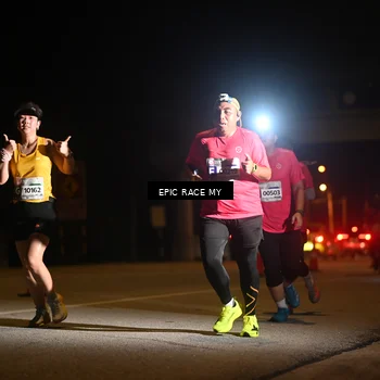 Runner Photo 8402756