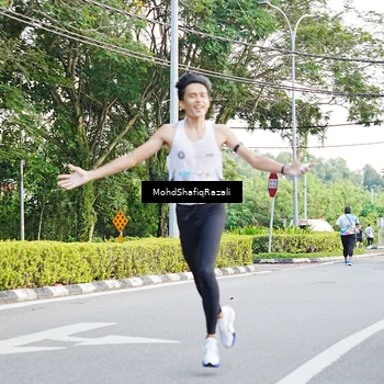 Runner Photo 8402776