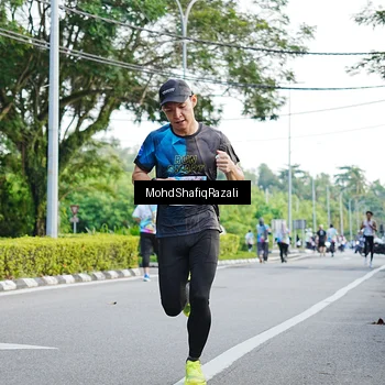 Runner Photo 8402801