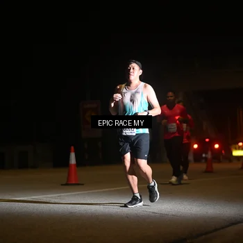 Runner Photo 8402811