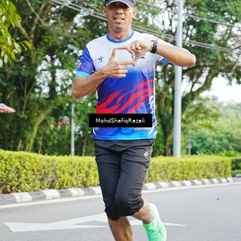 Runner Photo 8402858