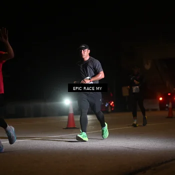 Runner Photo 8402863