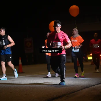 Runner Photo 8402877