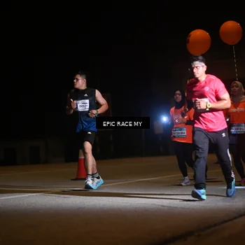 Runner Photo 8402879