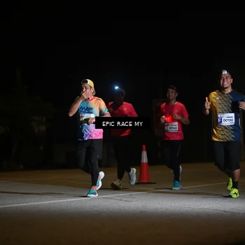 Runner Photo 8402901