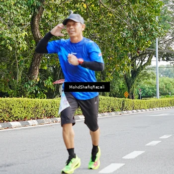 Runner Photo 8402909