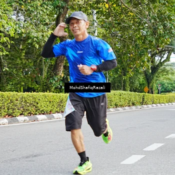 Runner Photo 8402912