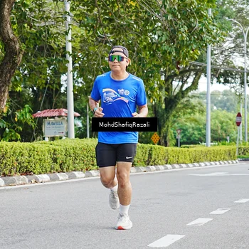 Runner Photo 8402926