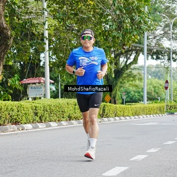 Runner Photo 8402941