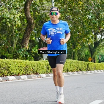 Runner Photo 8402960