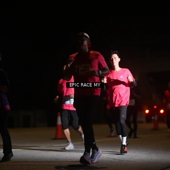 Runner Photo 8402963