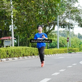 Runner Photo 8402967