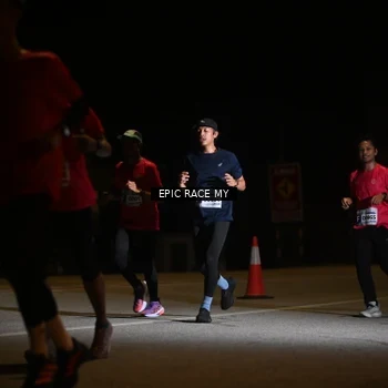 Runner Photo 8402971