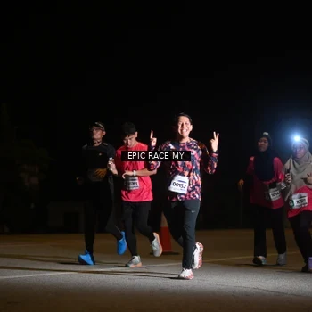 Runner Photo 8402993