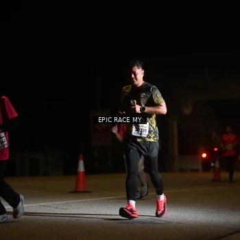 Runner Photo 8402996