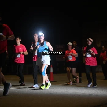 Runner Photo 8403019
