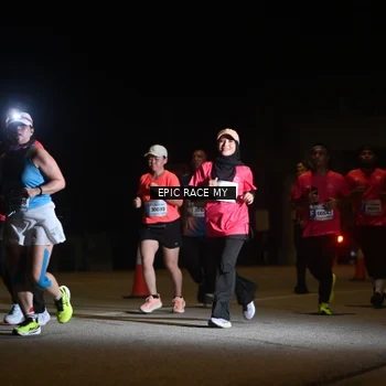 Runner Photo 8403020