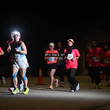 Runner Photo 8403021
