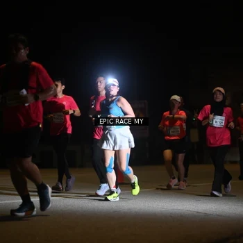 Runner Photo 8403023