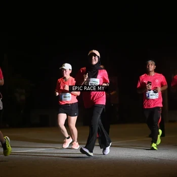 Runner Photo 8403028