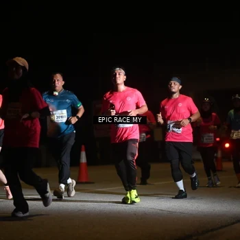 Runner Photo 8403029