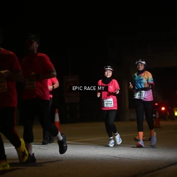 Runner Photo 8403037