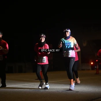 Runner Photo 8403040