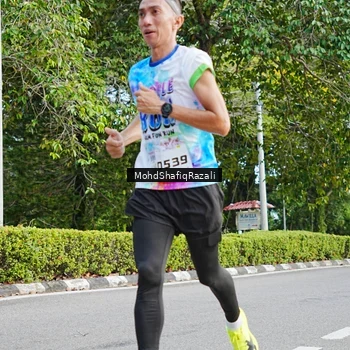 Runner Photo 8403052