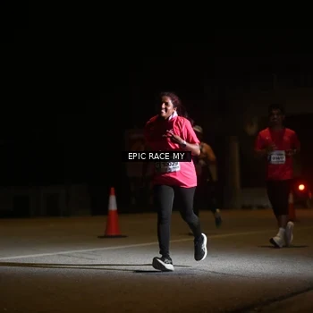 Runner Photo 8403055