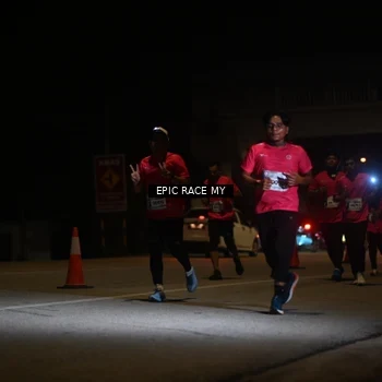 Runner Photo 8403070