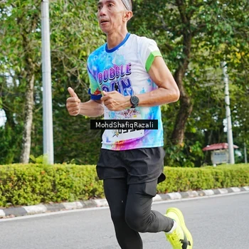Runner Photo 8403076