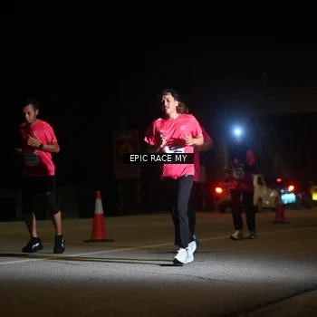 Runner Photo 8403080