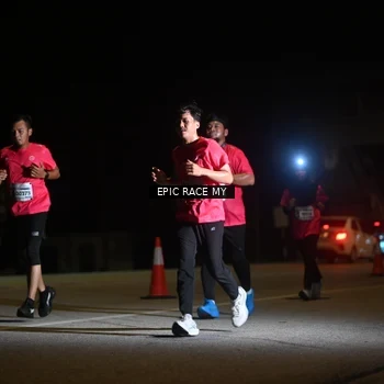Runner Photo 8403082