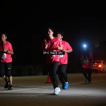 Runner Photo 8403083