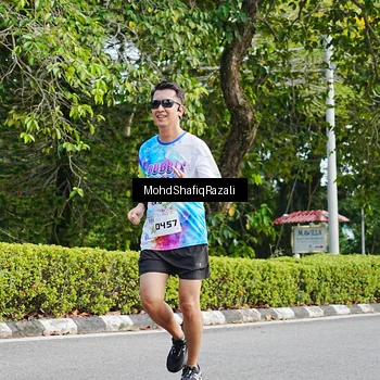 Runner Photo 8403119