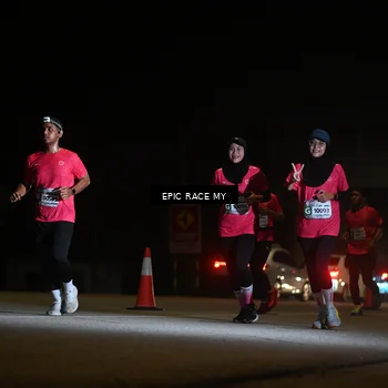 Runner Photo 8403143