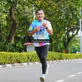 Runner Photo 8403170