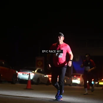 Runner Photo 8403216