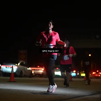 Runner Photo 8403302