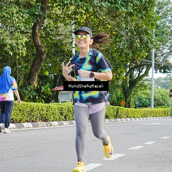 Runner Photo 8403304