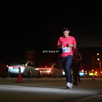 Runner Photo 8403318