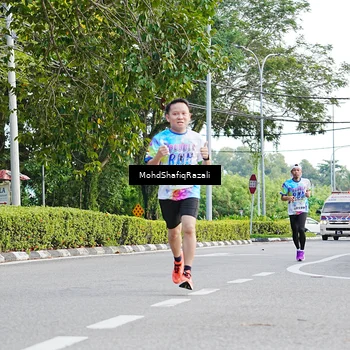 Runner Photo 8403364