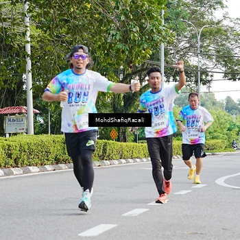 Runner Photo 8403386