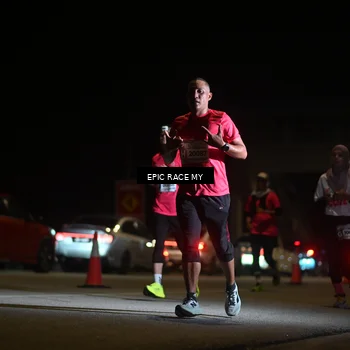 Runner Photo 8403429