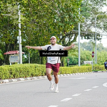 Runner Photo 8403505