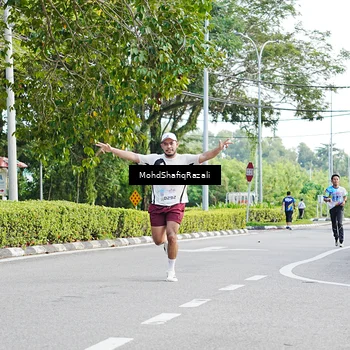 Runner Photo 8403549